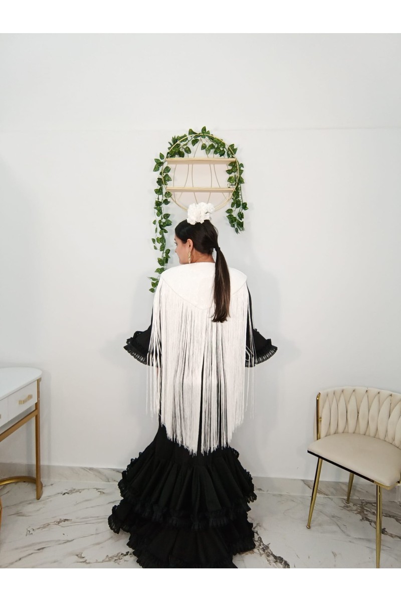 Capa Encaje Flecos | Complemento flamenco elegante