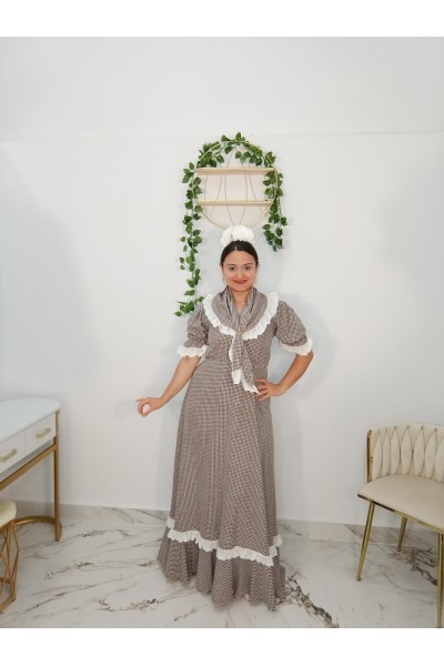 Bata Vichi Piquillo | Bata de romería elegante