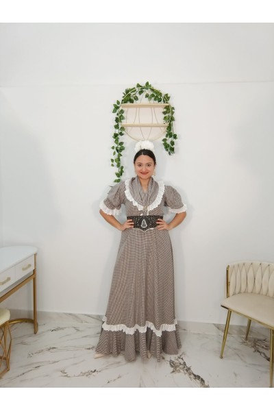 Bata Vichi Piquillo | Bata de romería elegante