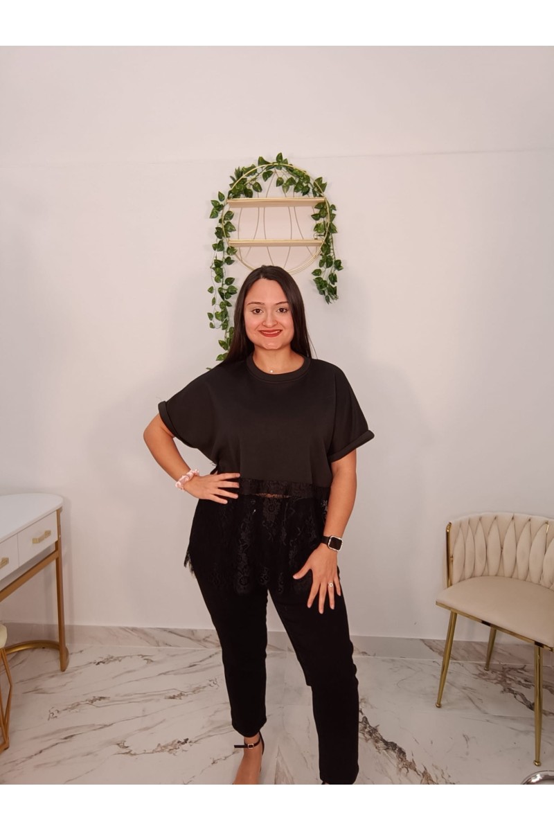Camiseta Sefora | Camiseta elegante con encaje