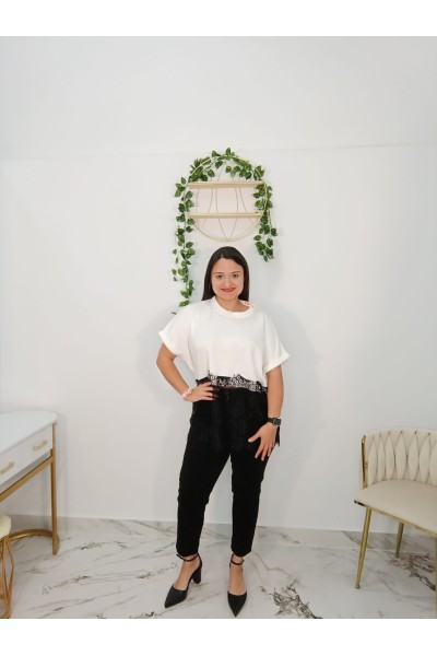 Camiseta Sefora | Camiseta elegante con encaje