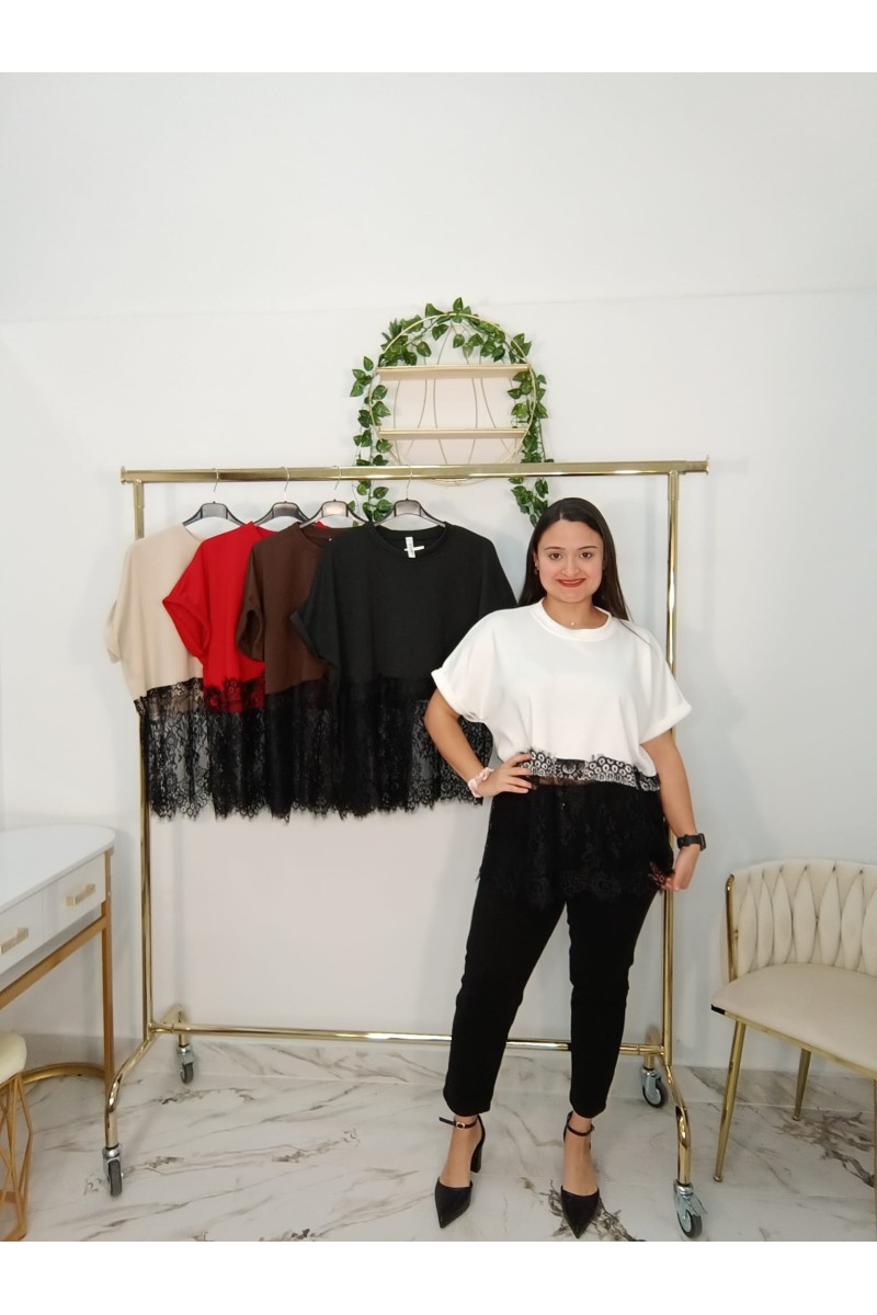 Camiseta Sefora | Camiseta elegante con encaje