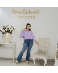 ¡Si quieres un look que alargue las piernas hasta el infinito, tienes que fichar este! Te presento el PANTALÓN VAQUERO NATALI, u