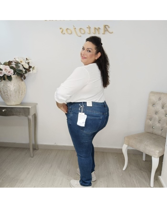 Comprar Vaquero Lola Push-Up | Pitillo Elástico, Tiro Alto y Azul Claro