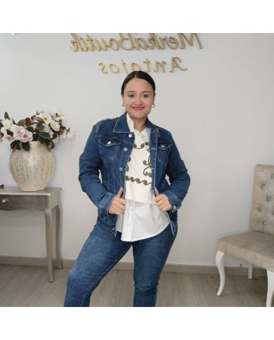Chaqueta Vaquera Básica Elástica | La Clásica que Combina con Todo
