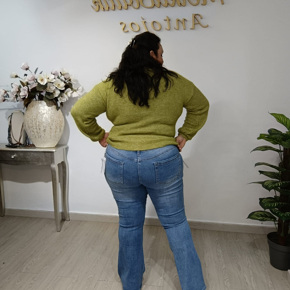 PANTALON VAQUERO CAMPANA LISO 446