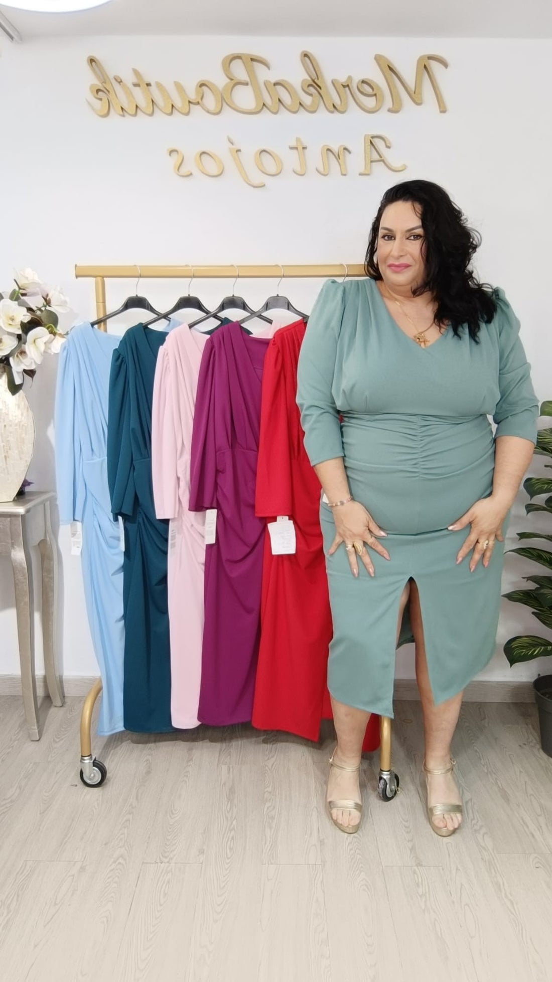 VESTIDO MIDI CRESPON URSULA
