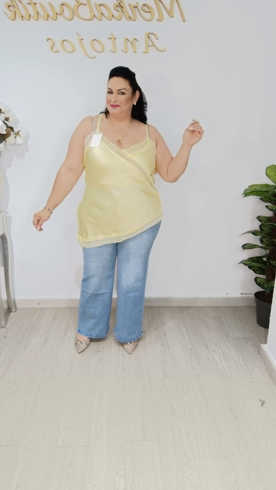 LENCERA SATEN ENCAJE MINA
