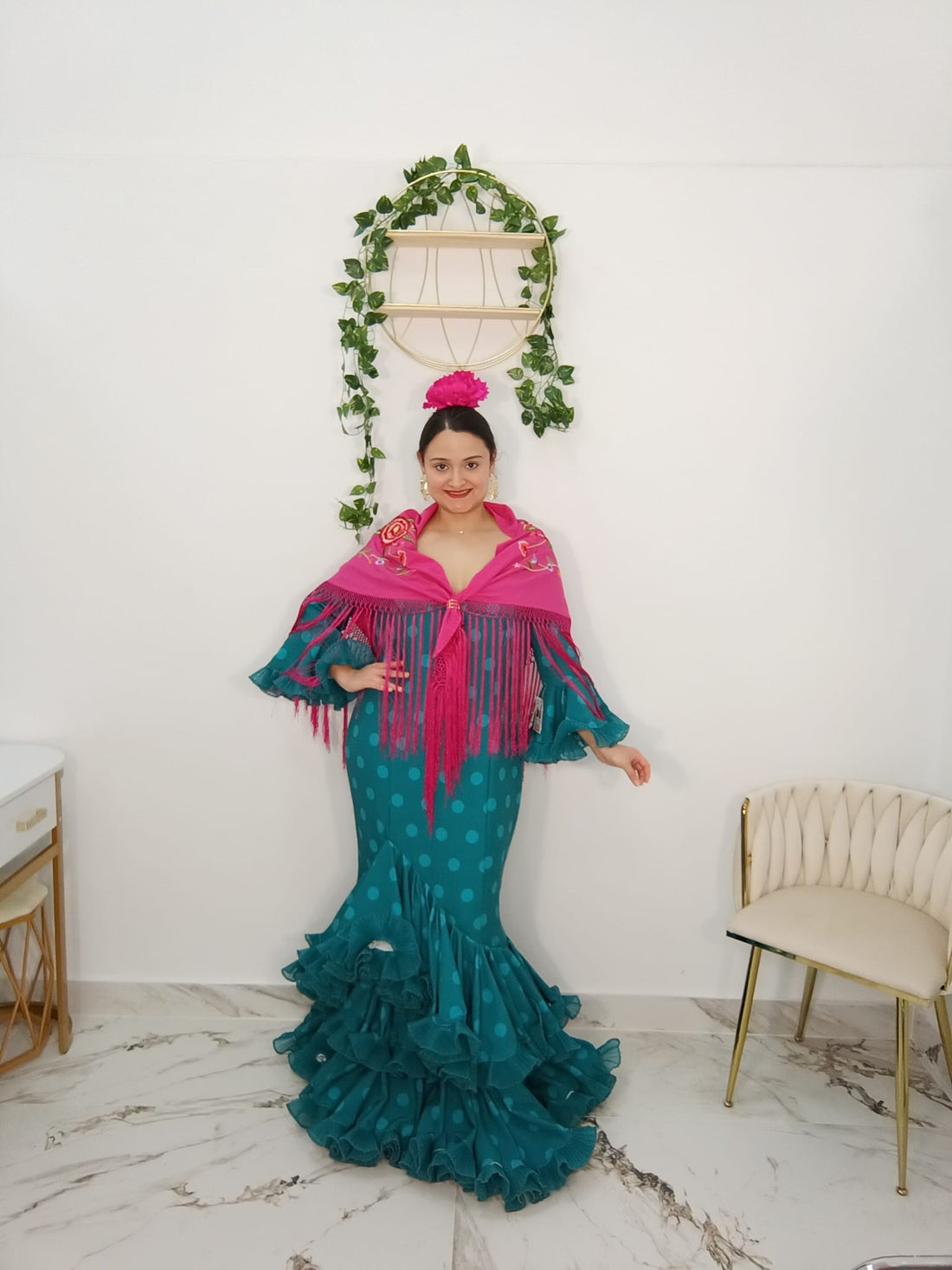 VESTIDO CORTES CURVY