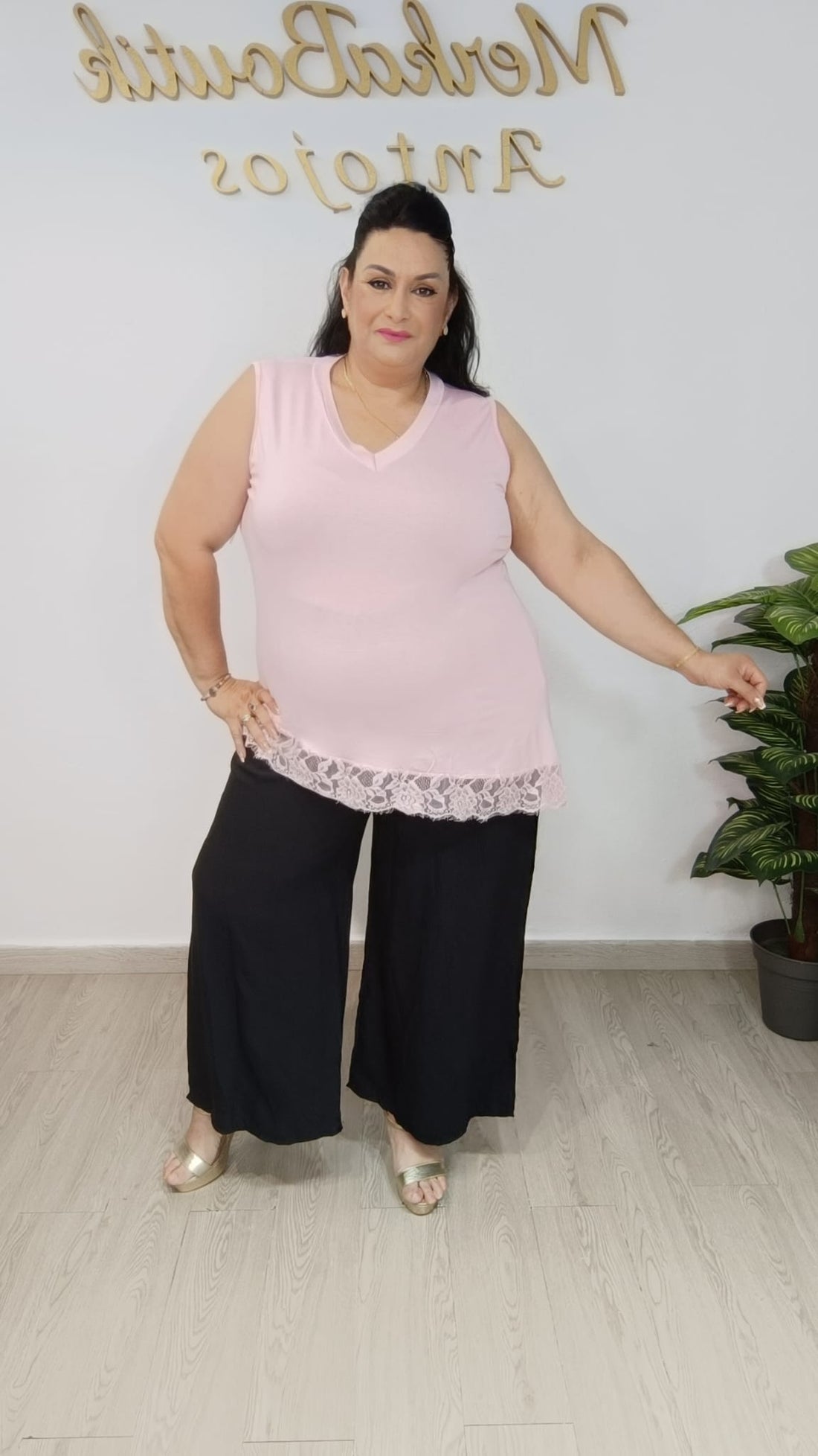 Camiseta Asimétrica Romeo
