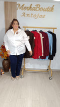 Camisa Básica Maxi curvy en color blanco, fotografía principal de la prenda