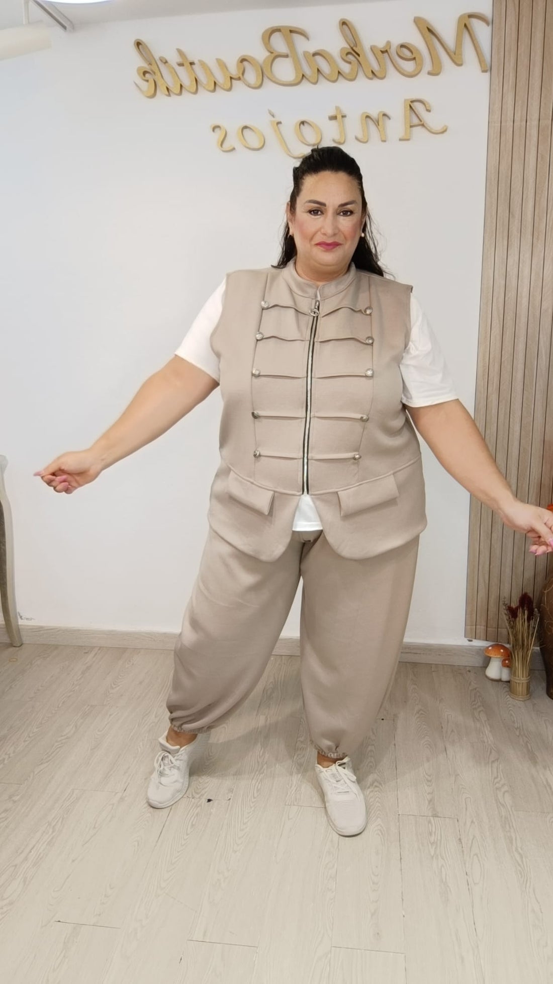 Conjunto Chaleco Bombacho Militar curvy en taupe