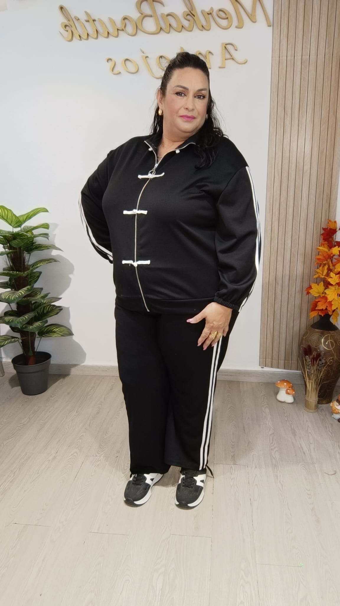 Conjunto Deportivo Japonés curvy con alamares decorativos