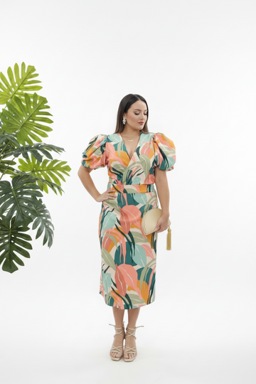 Vestido Delia con fondo de estudio