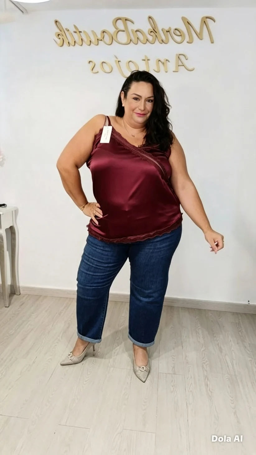 Lencera Cleopatra curvy satinada burdeos con escote drapeado