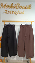 Pantalón Desiré Balloon en negro y chocolate