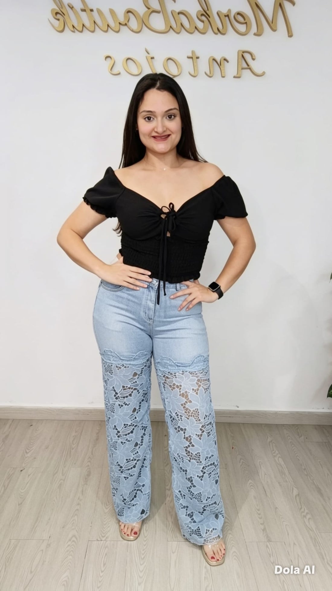 Pantalón Vaquero Encaje en denim azul con encaje calado