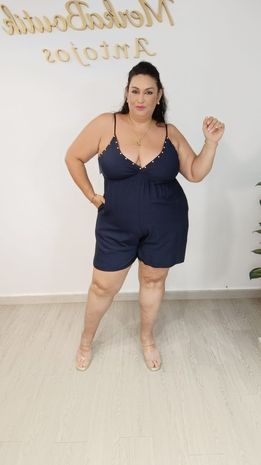 Mono Corto Tachuelas Curvy